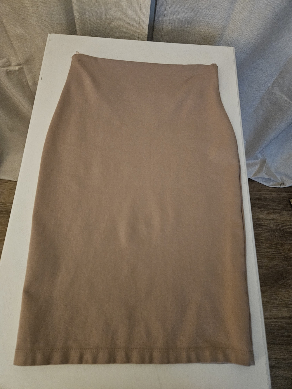 Windsor Slim Pencil Skirt in Light Taupe